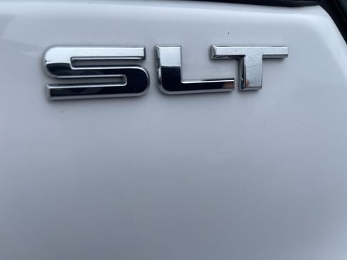 Used 2020 GMC Terrain SLT image 12