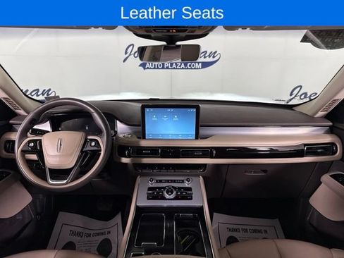Used 2023 Lincoln Aviator AWD w/ Premium Package image 10