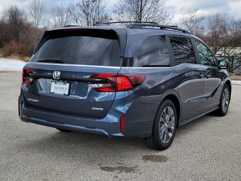 New 2026 Honda Odyssey Touring image 6