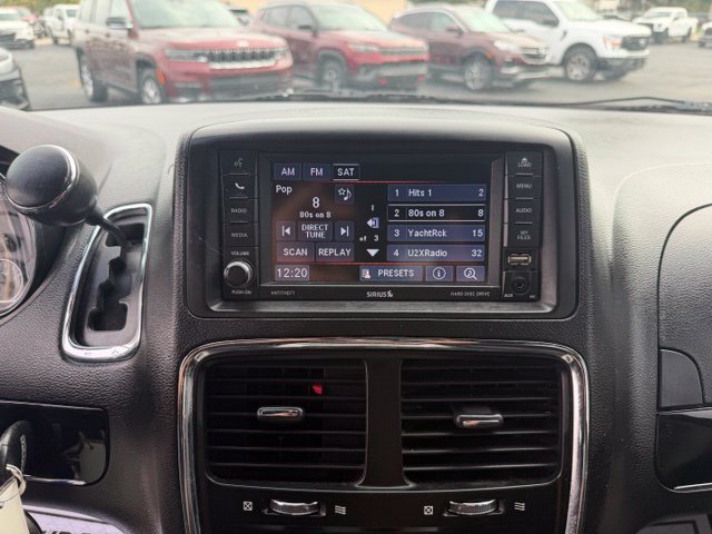 Used 2018 Dodge Grand Caravan SXT FWD image 24