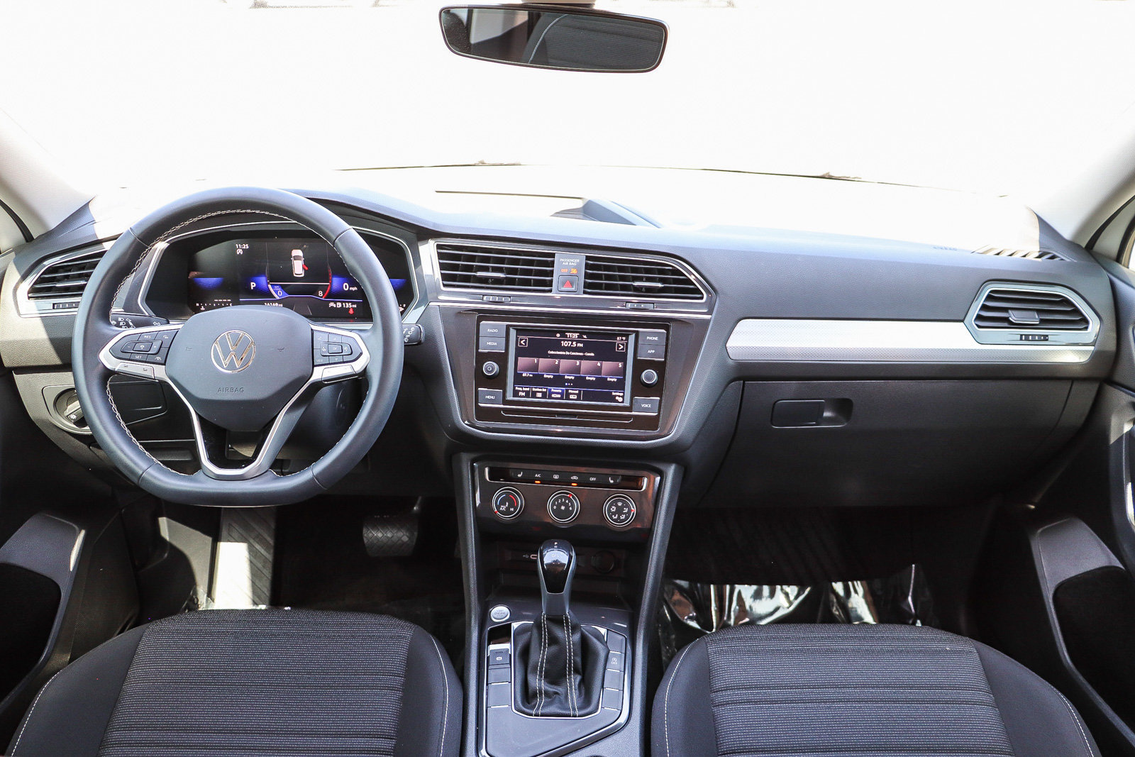 Used 2024 Volkswagen Tiguan S FWD image 13