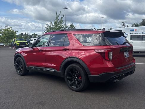 Used 2021 Ford Explorer ST w/ Equipment Group 401A AWD/4WD image 2