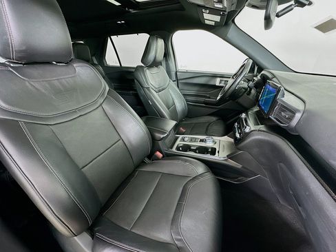 Used 2020 Ford Explorer ST w/ ST Street Pack image 37