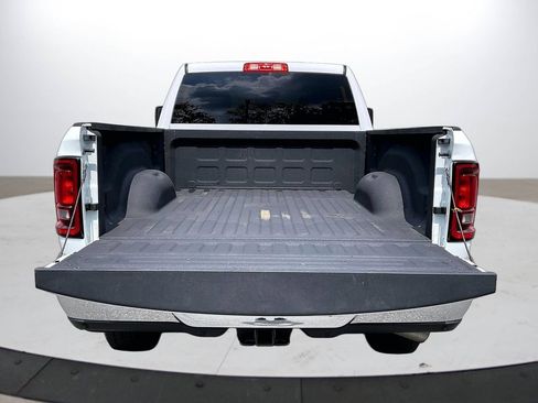 Used 2025 RAM 2500 Big Horn AWD/4WD image 25
