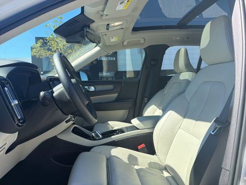 Used 2023 Volvo XC40 B5 Plus w/ Driver Assist Package image 14