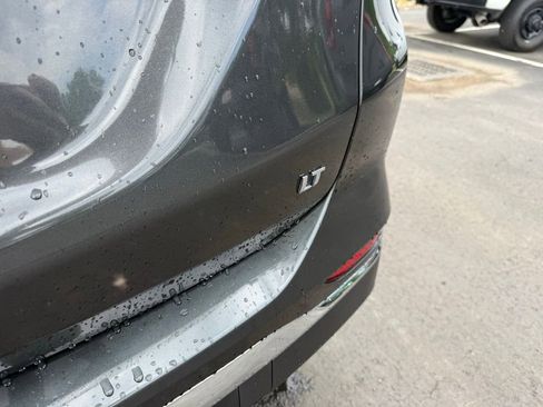 Used 2018 Chevrolet Equinox LT w/ Sun & Infotainment Package FWD image 37