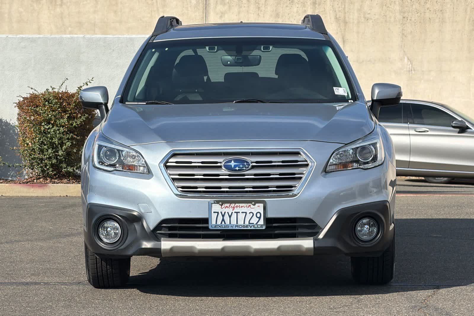 Used 2017 Subaru Outback 3.6R Limited AWD/4WD image 10
