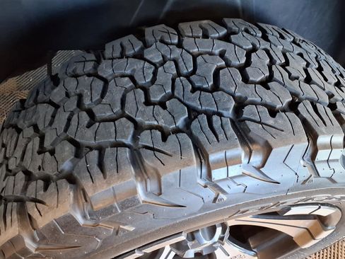 Used 2017 RAM 1500 Laramie w/ Convenience Group AWD/4WD image 9