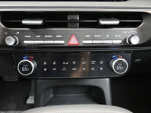 Used 2026 Hyundai Palisade Limited AWD/4WD image 33