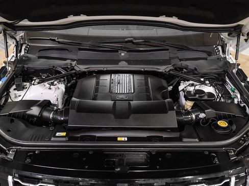 Used 2020 Land Rover Range Rover HSE image 50