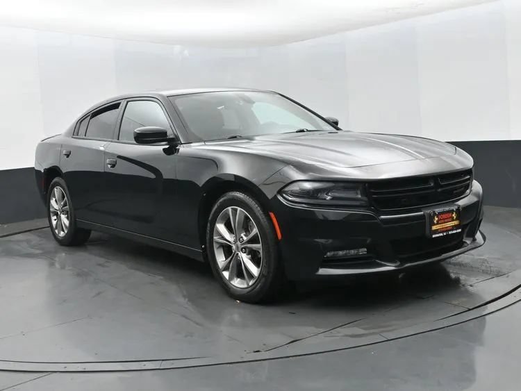 Used 2020 Dodge Charger SXT AWD/4WD image 2