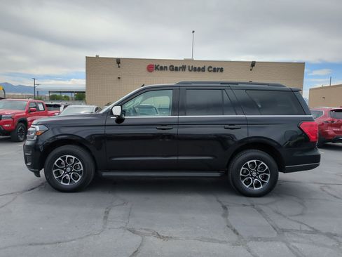 Used 2024 Ford Expedition XLT AWD/4WD image 9