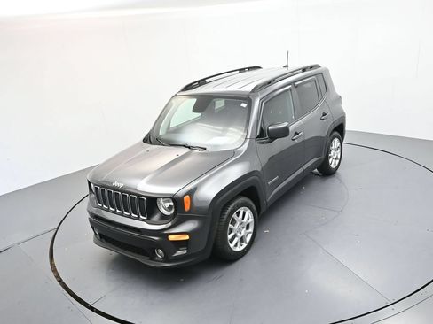 Used 2020 Jeep Renegade Latitude FWD image 24