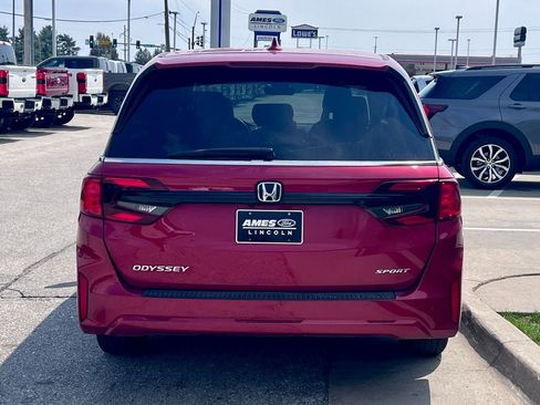 Used 2025 Honda Odyssey Sport-L image 5