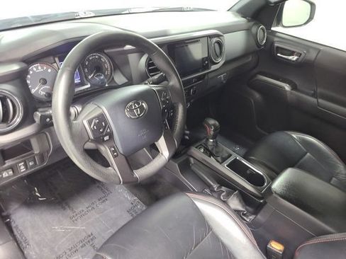 Used 2018 Toyota Tacoma TRD Pro AWD/4WD image 21
