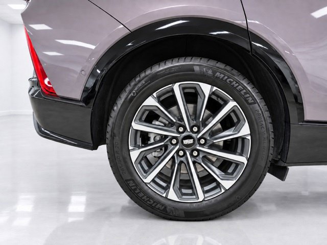 Used 2024 Cadillac Lyriq Sport AWD/4WD image 7