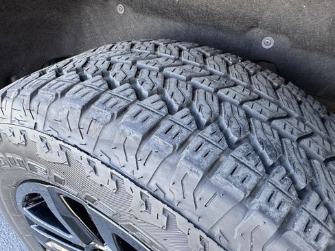 Used 2024 Chevrolet Silverado 1500 Custom w/ Turbomax Blackout Package image 13