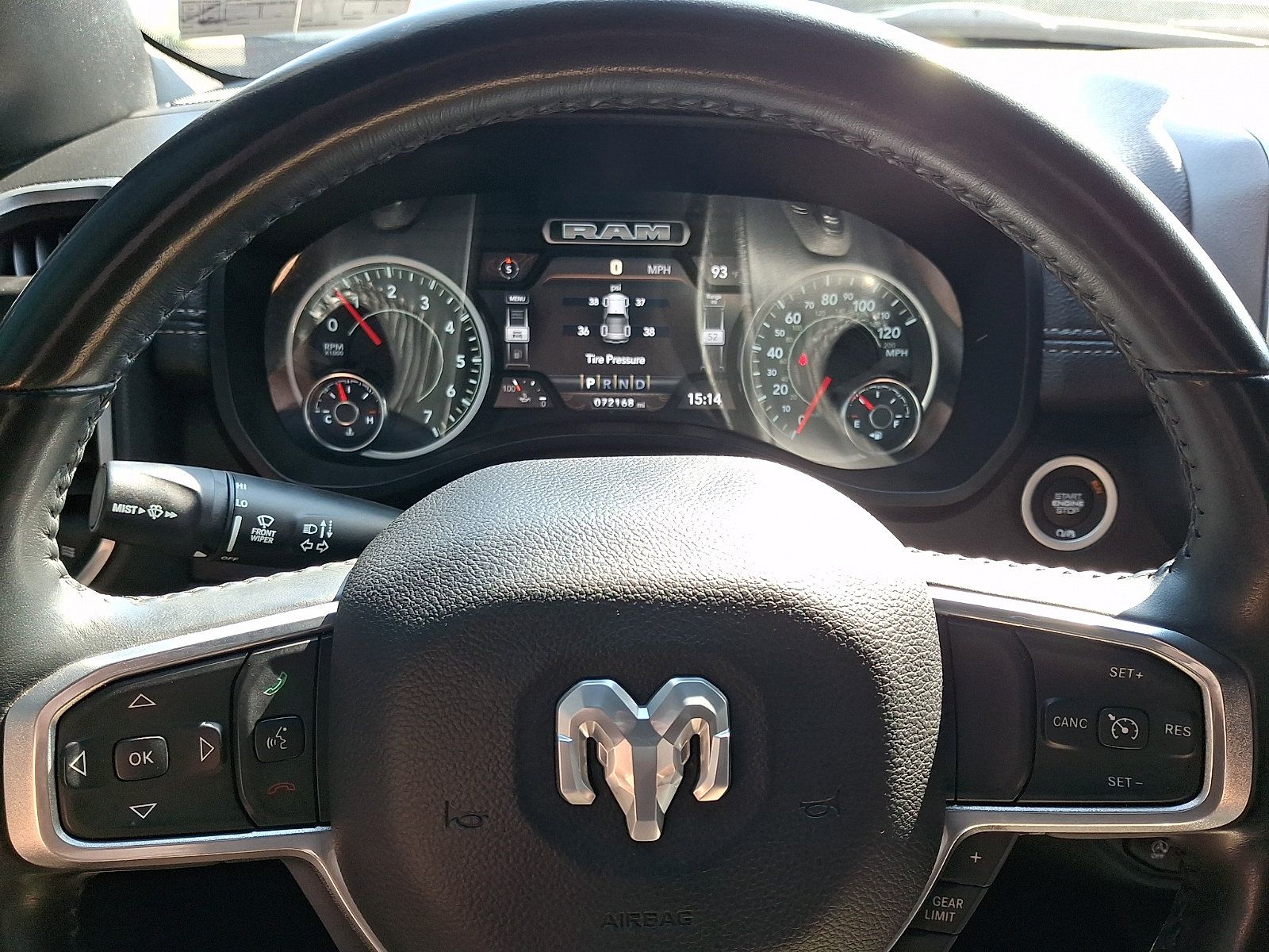 Used 2023 RAM 1500 Laramie AWD/4WD image 19