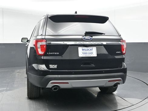 Used 2016 Ford Explorer Limited image 6