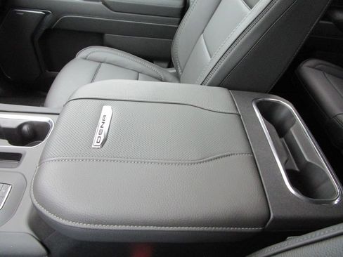 New 2026 GMC Sierra 2500 Denali w/ Denali Reserve Package image 48