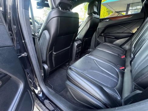 Used 2019 Lincoln MKC Reserve w/ MKC Climate Package AWD/4WD image 8