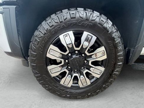 Used 2025 GMC Sierra 2500 Denali w/ Denali Reserve Package AWD/4WD image 29