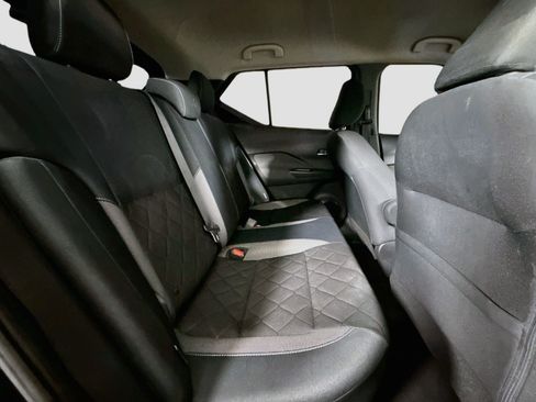 Used 2020 Nissan Kicks SV FWD image 27