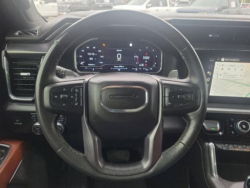 Used 2023 GMC Sierra 1500 Denali Ultimate AWD/4WD image 19