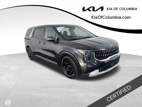 Certified 2025 Kia Carnival FWD image 1
