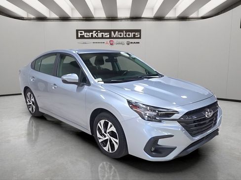 Used 2025 Subaru Legacy Premium AWD/4WD image 8