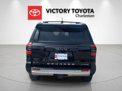 Used 2025 Toyota 4Runner Limited AWD/4WD image 4