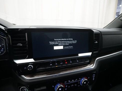 Used 2025 GMC Sierra 1500 Elevation image 6