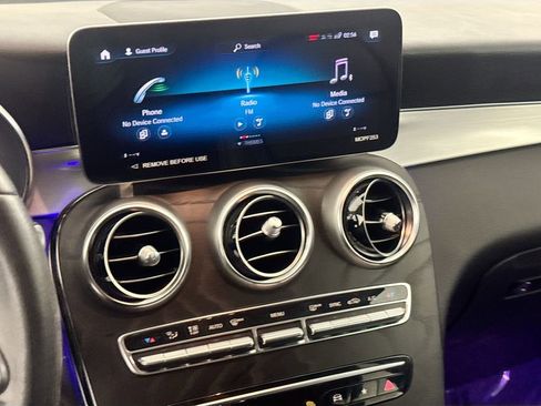 Used 2022 Mercedes-Benz GLC 300 image 14