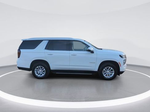 Used 2025 Chevrolet Tahoe LT image 9