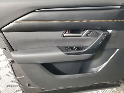 Certified 2025 MAZDA CX-50 AWD 2.5 Hybrid w/ Premium Pkg image 19