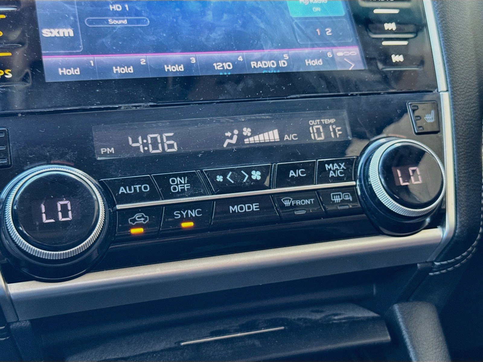 Used 2019 Subaru Outback 2.5i Touring AWD/4WD image 12