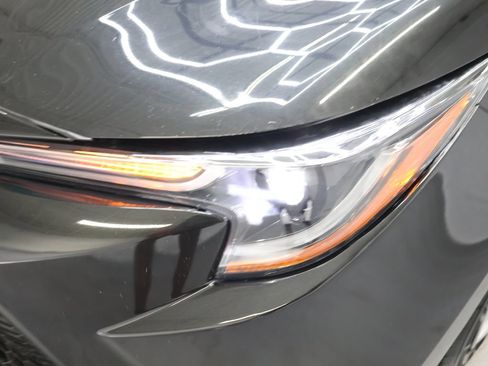 Used 2022 Toyota Corolla LE FWD image 29