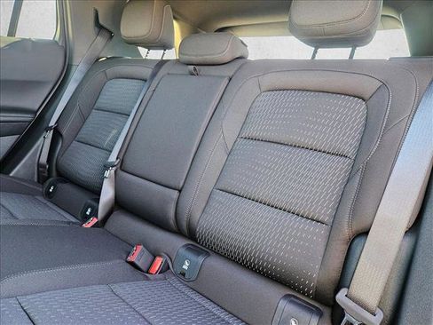 New 2026 Chevrolet Equinox LT image 18