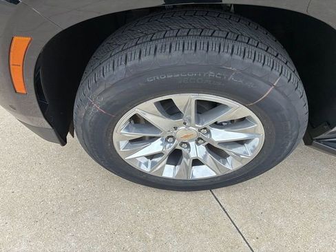 New 2026 Chevrolet Suburban Premier w/ Sun And Tow Package image 10