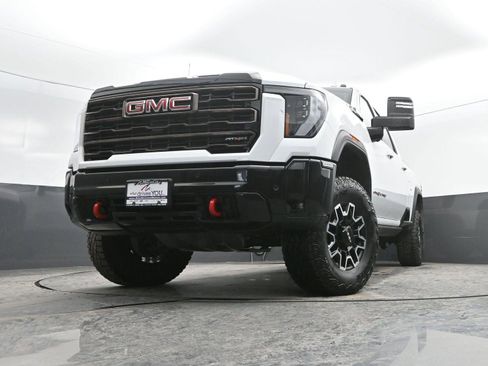 Used 2026 GMC Sierra 2500 AT4X image 50