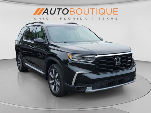 Used 2023 Honda Pilot Touring image 7