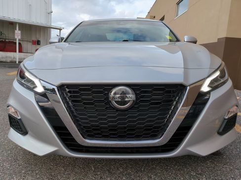 Used 2022 Nissan Altima 2.5 SV image 9