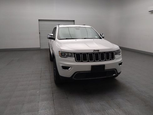 Used 2018 Jeep Grand Cherokee Limited AWD/4WD image 14