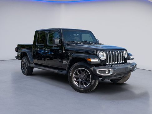Used 2023 Jeep Gladiator Overland w/ Popular Equipment Package AWD/4WD image 3