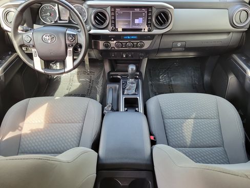 Used 2021 Toyota Tacoma SR5 AWD/4WD image 21