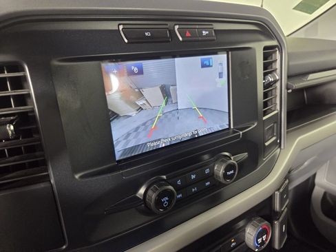 Used 2023 Ford F150 XLT AWD/4WD image 12