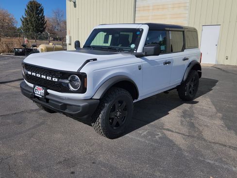 New 2025 Ford Bronco Big Bend image 2