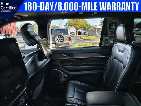 Used 2023 Jeep Grand Cherokee L Summit w/ Advanced Protech Group IV AWD/4WD image 15