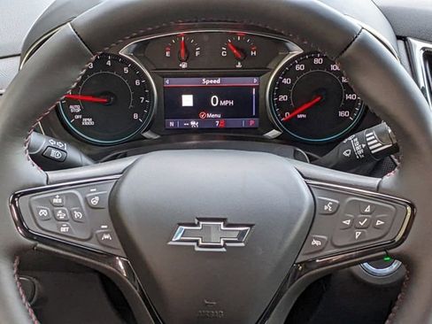 Used 2022 Chevrolet Equinox RS w/ RS Leather Package image 19