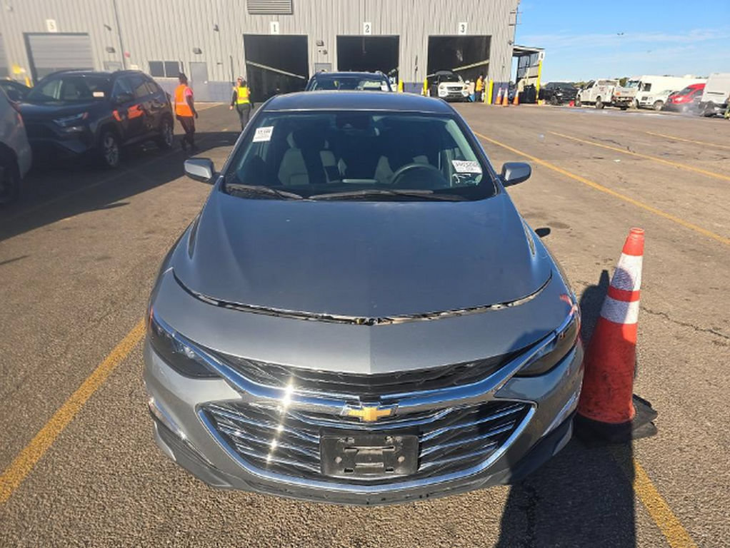 Used 2024 Chevrolet Malibu LS FWD image 2